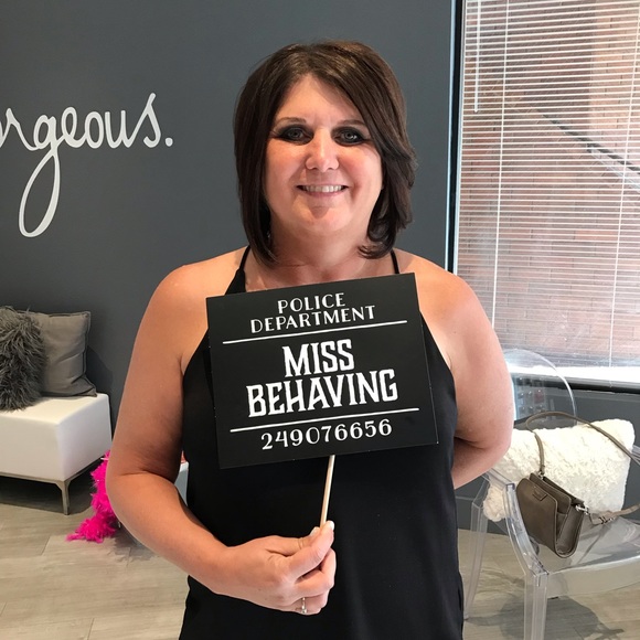 Meet your Posher, Meloney - Picture 1 of 1